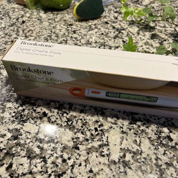 Brookstone Digital Chef’s Fork - Picture 3 of 7